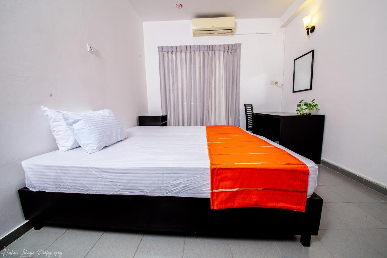 Asian House Hotel Colombo Exterior foto